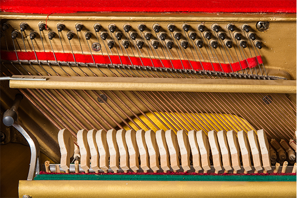 为什么钢琴的琴弦用304不锈钢制作
